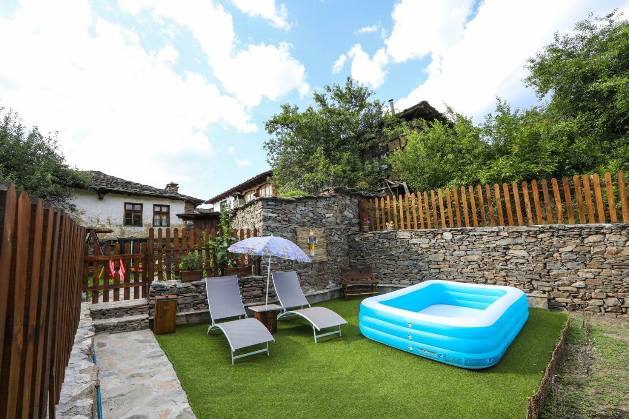 Hotel Тодорината Къща Leshten Zewnętrze zdjęcie